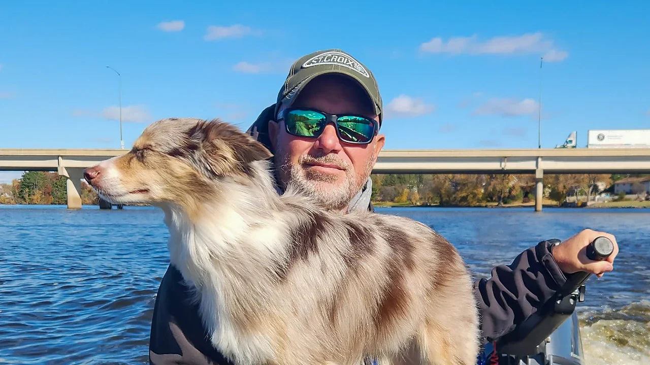 angler wearing polarized fishing sunglasses